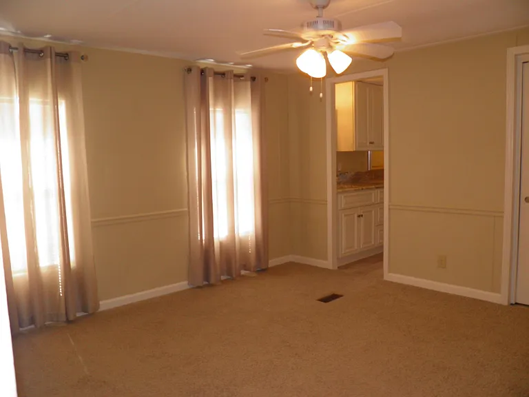 810 Gibson Rd — Photo 16