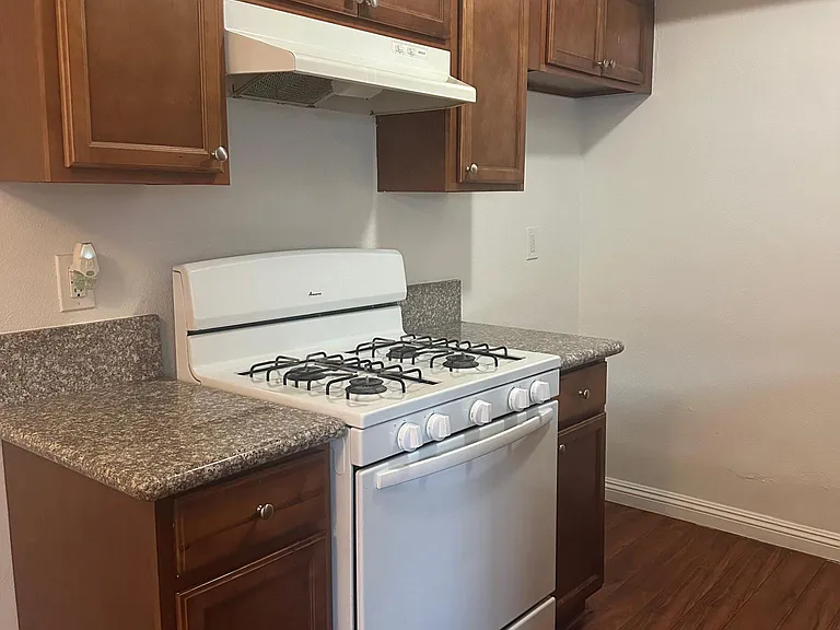 12048 Downey Ave #E — Photo 1