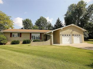 682 Maple St, Livingston, IL 62058