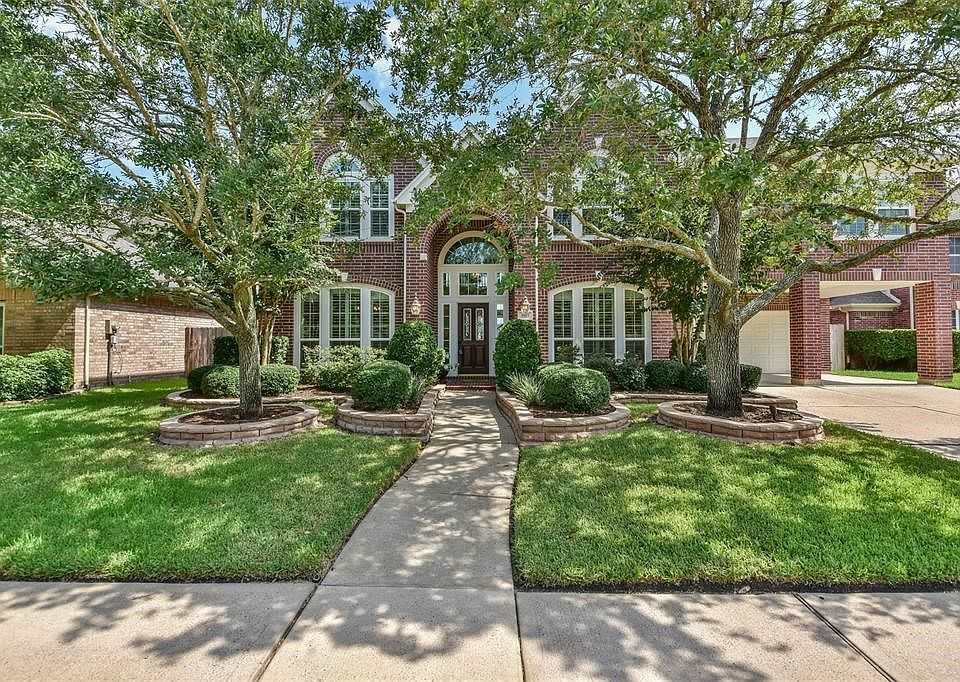 1st image of 3915 Abbeywood Dr