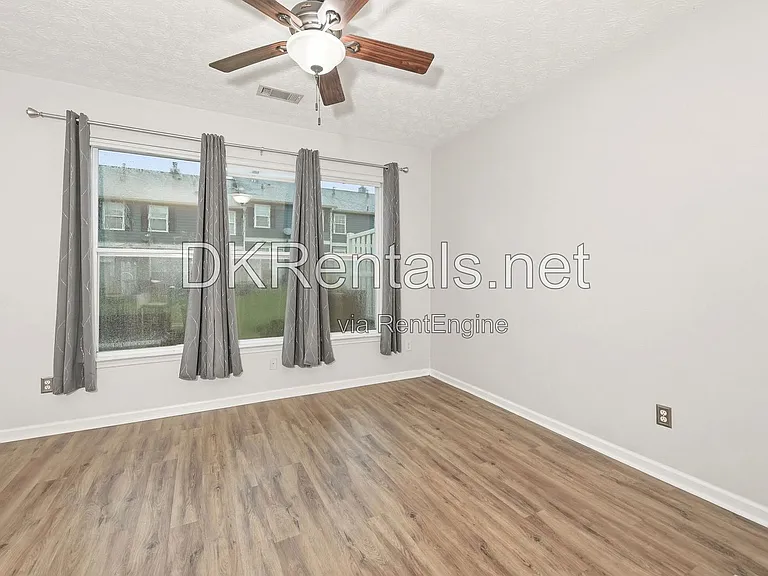 6311 Shoreview Cir — Photo 3