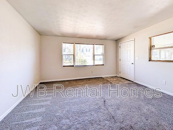 4th image of 662 Melba St
