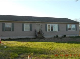 957 9th St, Hammonton, NJ 08037