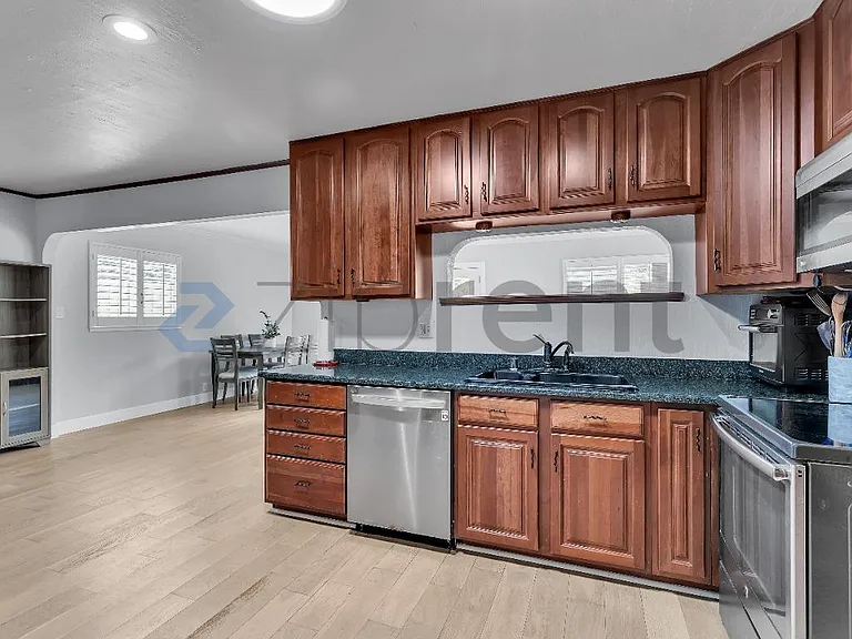 626 Foothill Dr — Photo 11