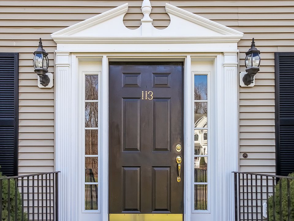 2nd image of 113 Old Farms E