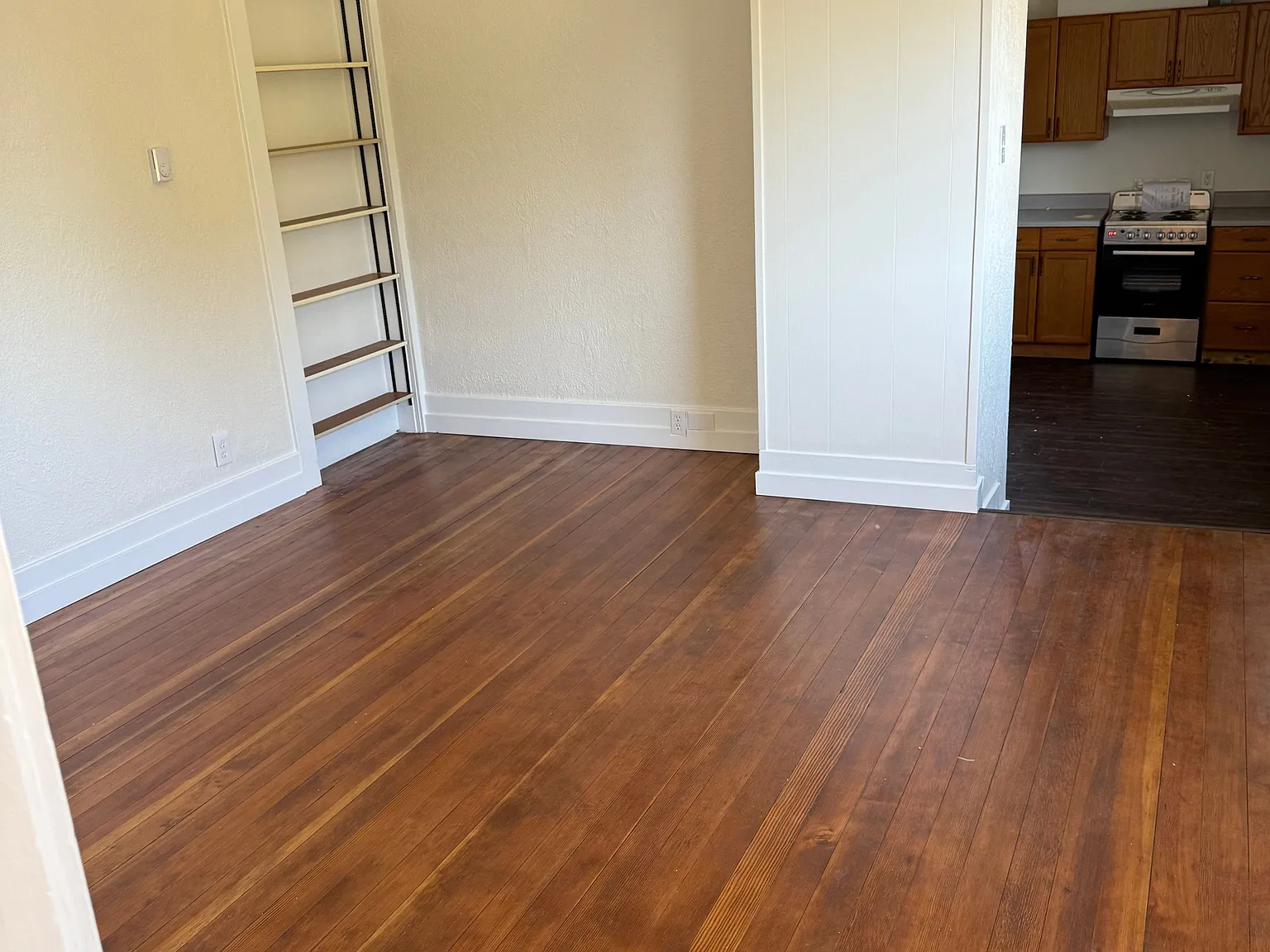 1 bed, 1.0 bath, 860 sqft, $1,700 — Photo 4