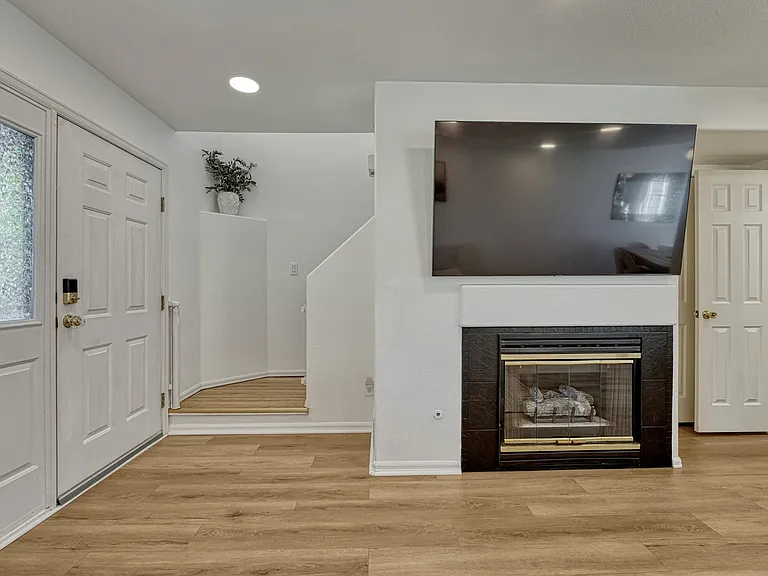 1337 S Danube Ct #103 — Photo 22