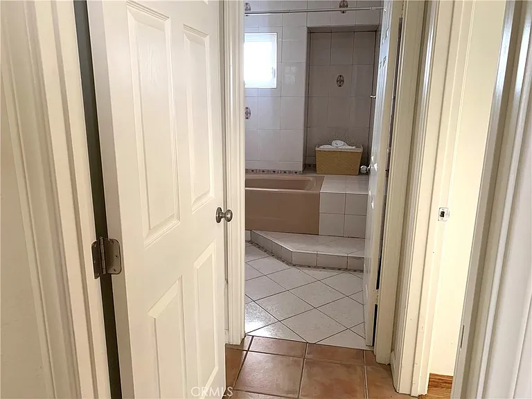 425 S Catalina Ave #4 — Photo 17