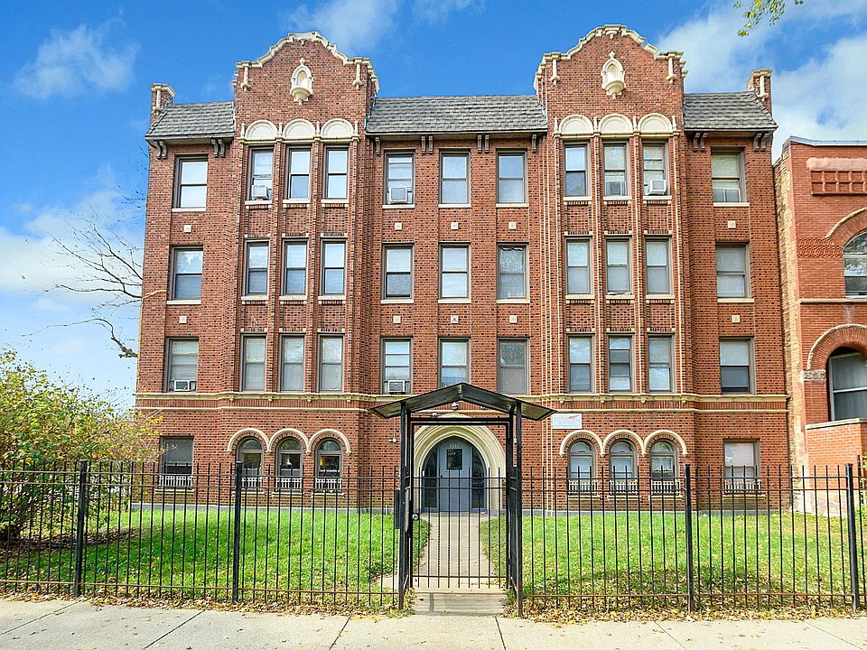 4344 Ellis