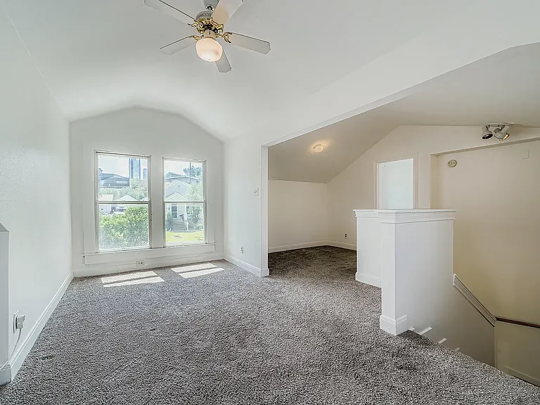 710 Pressler St — Photo 15
