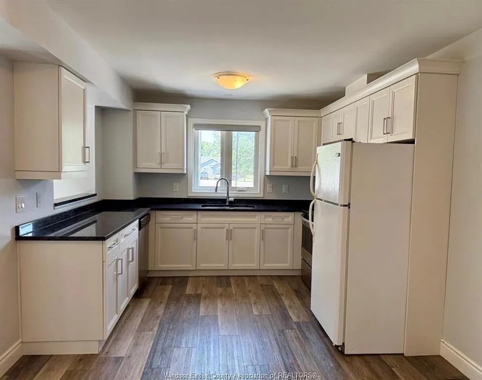 2 bed, 1.5 bath, $2,295 — Photo 4