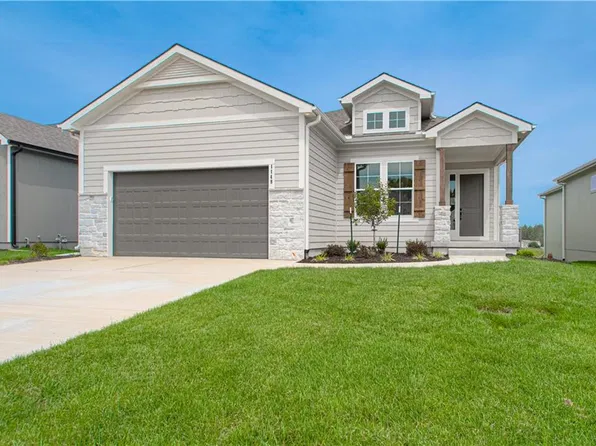 1148 SW Whitby Dr, Lees Summit, MO 64083