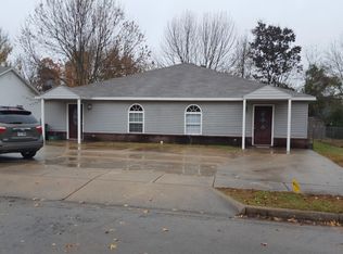 1186 S Emily Dr, Fayetteville, AR 72701