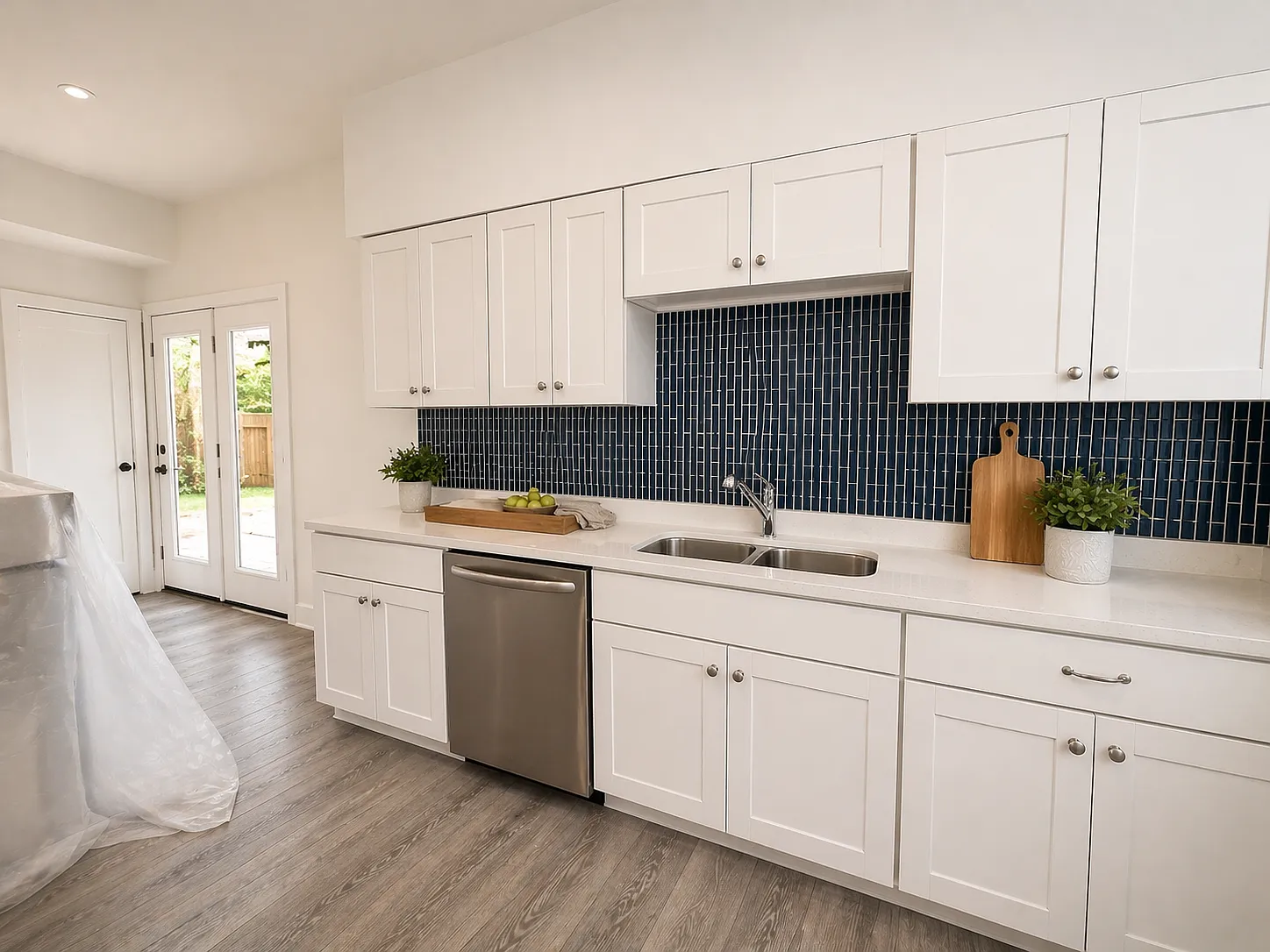 5 bed, 2336 sqft, $8,750 — Photo 3