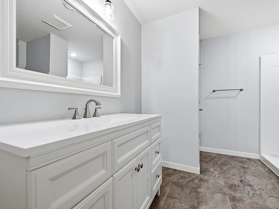 11956 Castle Rock Ct N