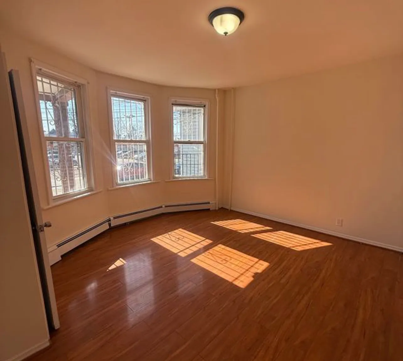 3 bed, $2,250 — Photo 3