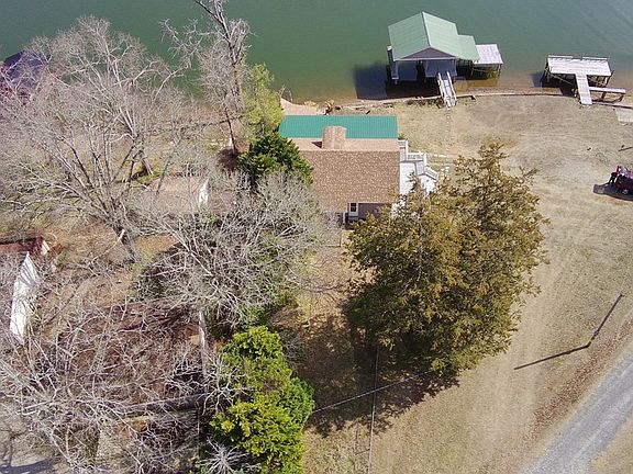 3rd image of 619 Point Lookout Rd