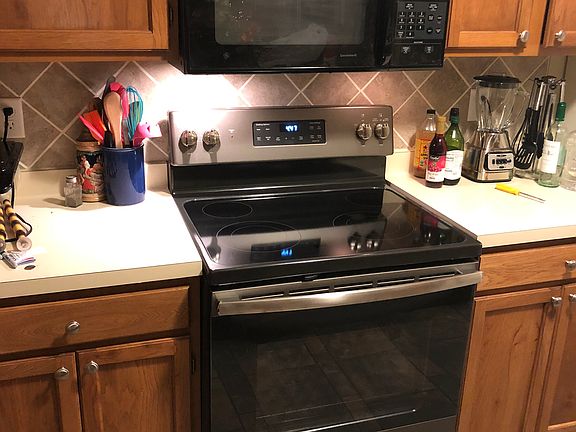 Kitchen stove