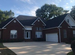 318 Woodpoint Ct, Lizella, GA 31052
