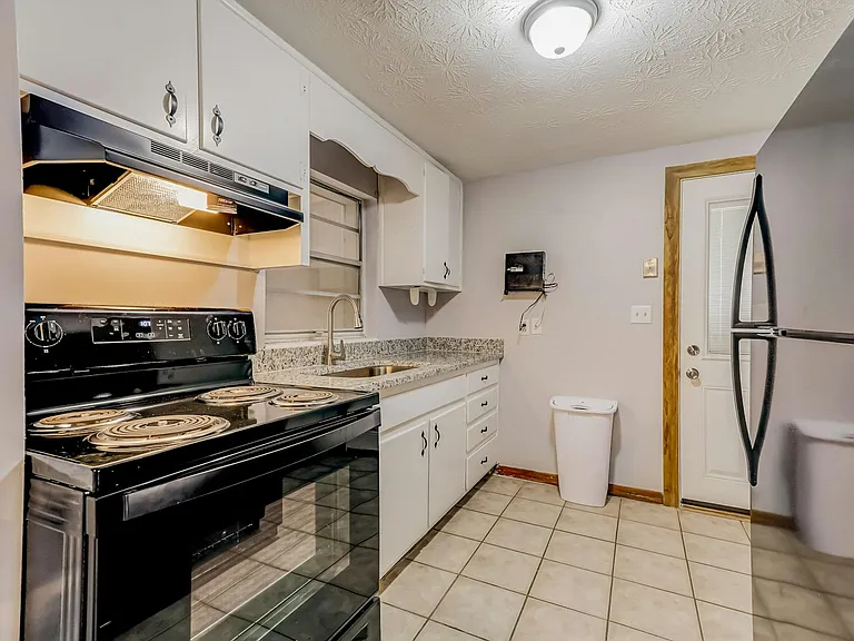7387 Dostie Dr E #R2 — Photo 2