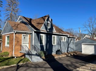 3680 Oakview Rd, Waterford, MI 48329