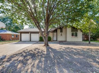 238 NE Craig St, Burleson, TX 76028