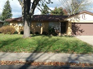 2403 W Overhill Rd, Peoria, IL 61615