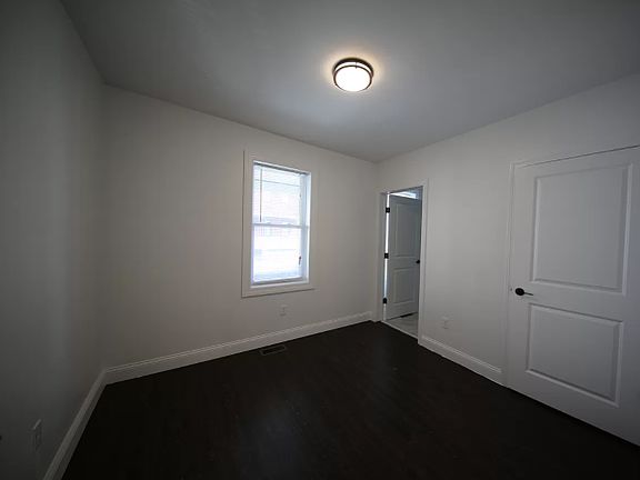 4th image of 15 E Transit St Floor 3