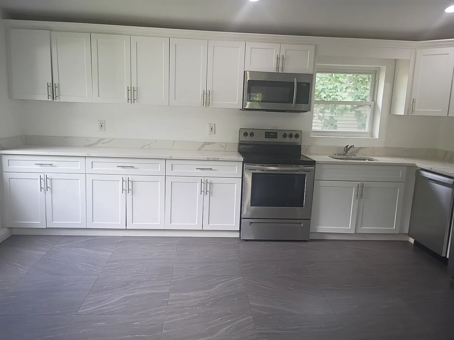 Whittier Dr, Mastic Beach — Photo 3