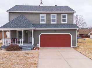 708 Glenarbor Cir, Lincoln, NE 68512