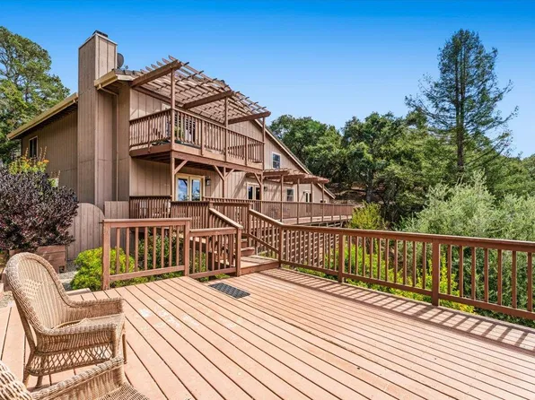 220 Whippet Run, Watsonville, CA 95076
