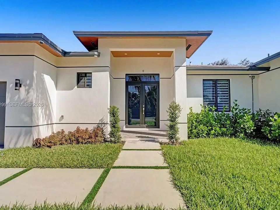 1930 SW 36th Ave