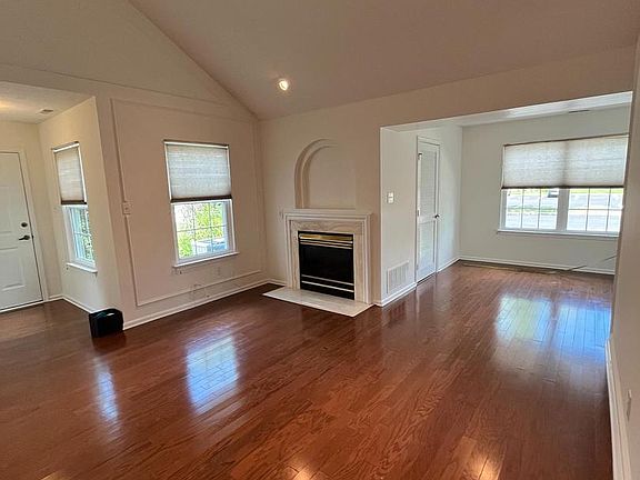 5th image of 801 Ginger Ct