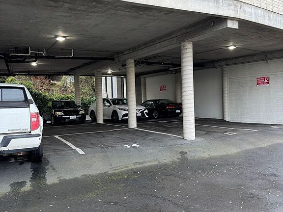 4th image of 2410 Boyer Ave E #2