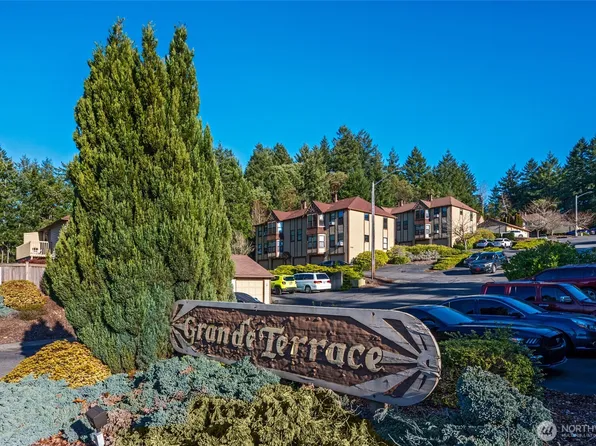 5205 S Orchard Street, University Place, WA 98467