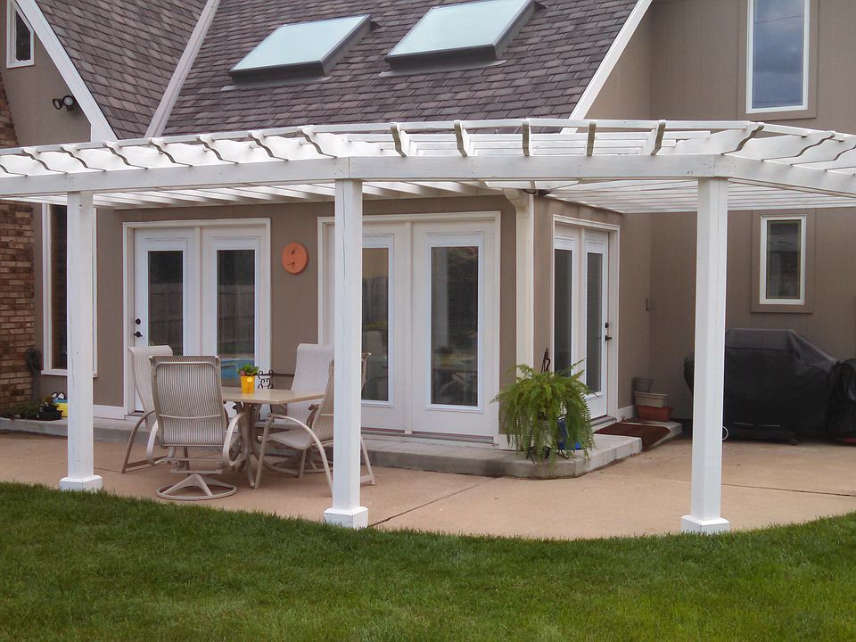 Patio & pergola