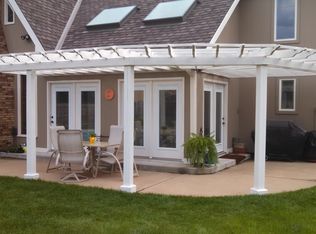 4542 S Delaware Ave, Springfield, MO 65804