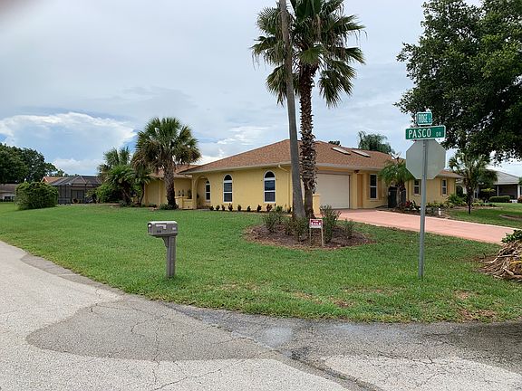 2nd image of 2410 Pasco Dr