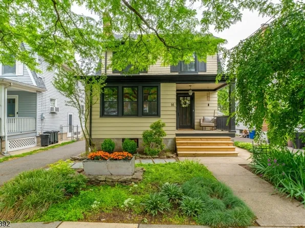 16 Coolidge Ave, Bloomfield Twp., NJ 07003