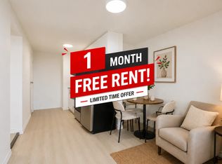 2208 Dufferin St #102, York, ON M6E 3R8