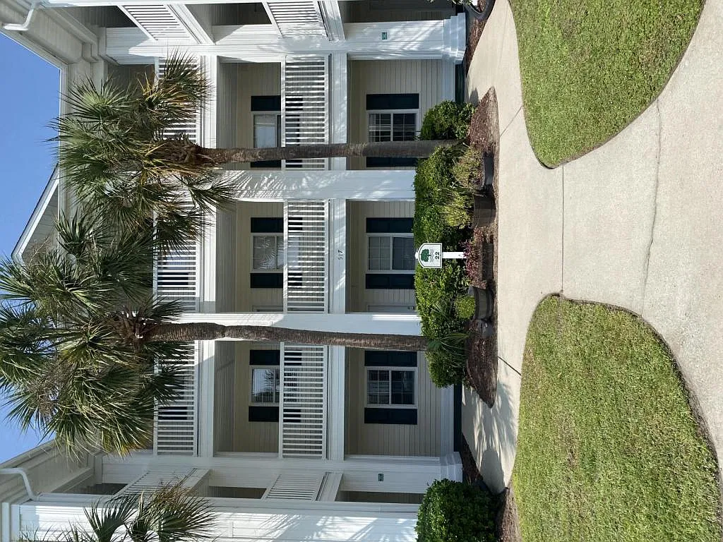 517 White River Dr — Photo 1