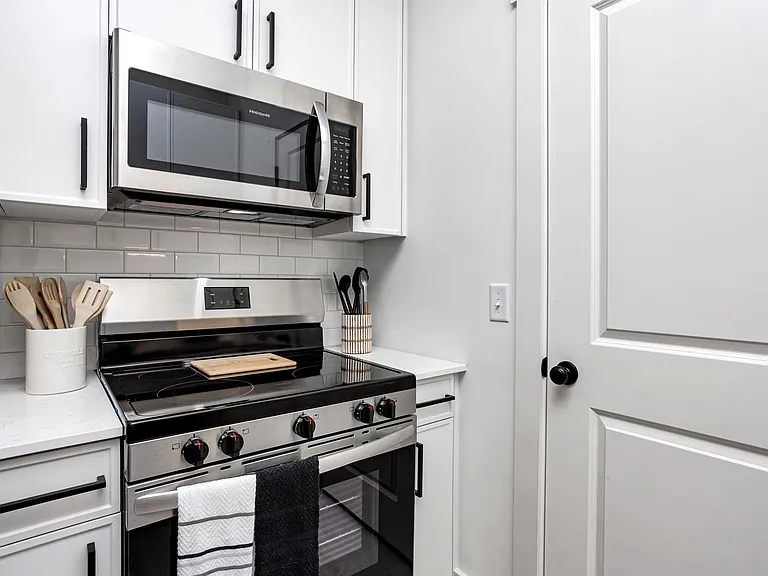 Joy Park Luxury Apartments — Photo 22