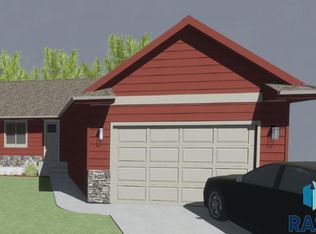 9420 W Colton St, Sioux Falls, SD 57106