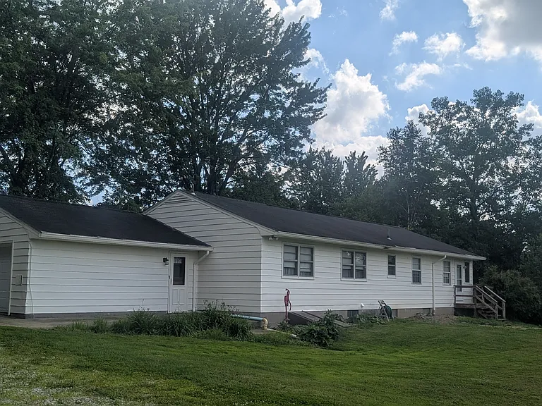 225 E Mennonite Rd — Photo 10