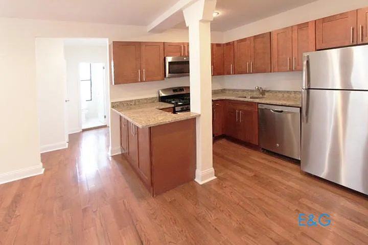 1 Bennett Ave #37 — Photo 6