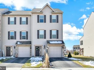 77 Katelyn Dr, New Oxford, PA 17350