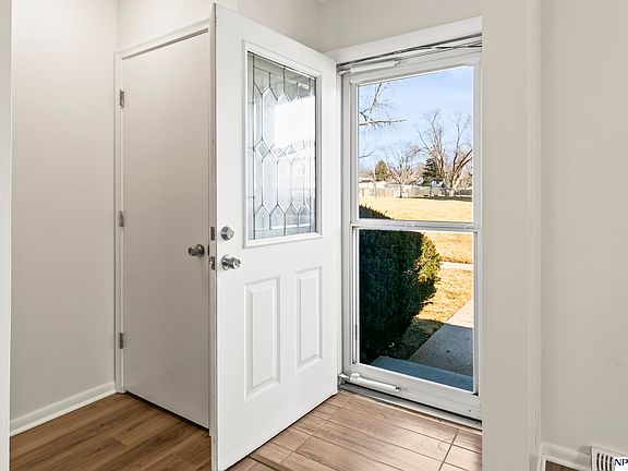 3rd image of 5117 S 126th Ct