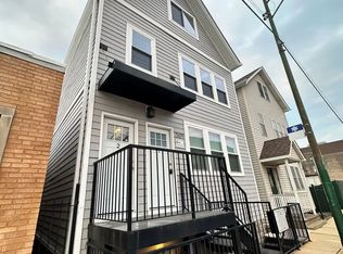2509 N Clybourn Ave #2R, Chicago, IL 60614