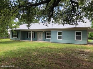 21949 Slider Rd, Moss Point, MS 39562