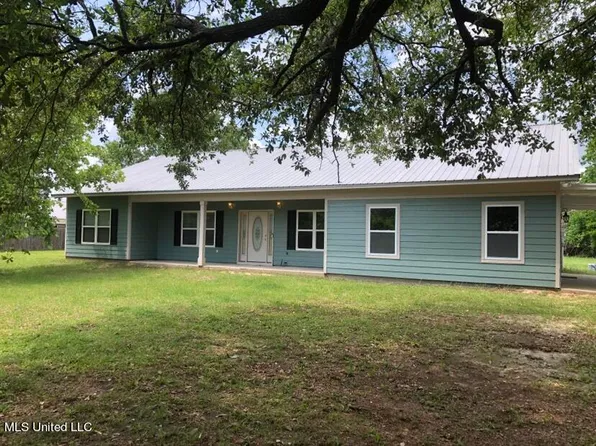 21949 Slider Rd, Moss Point, MS 39562